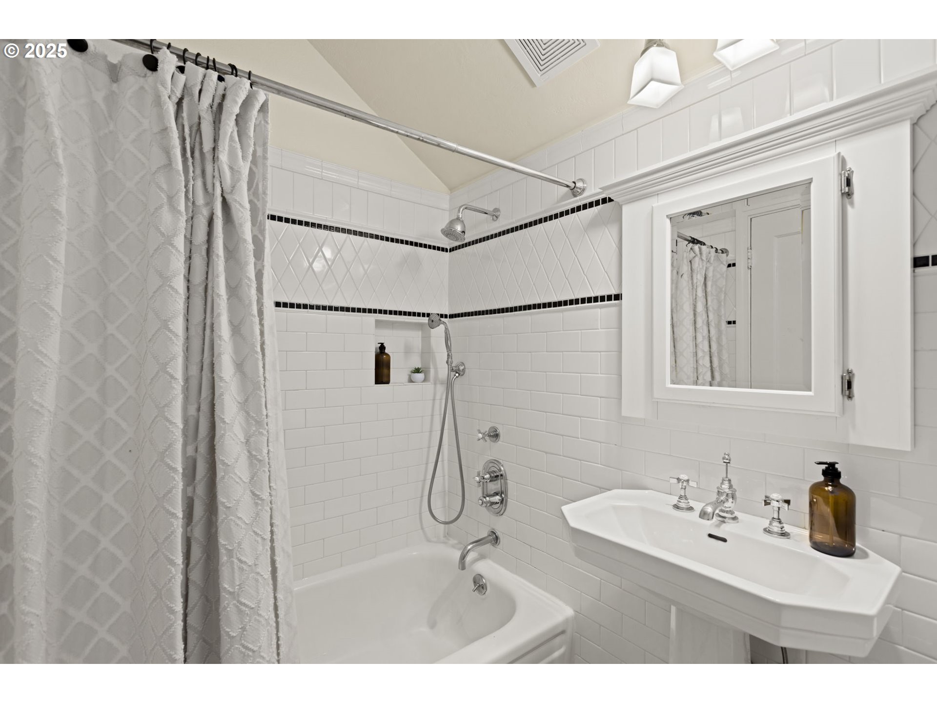 property viewer photo 30