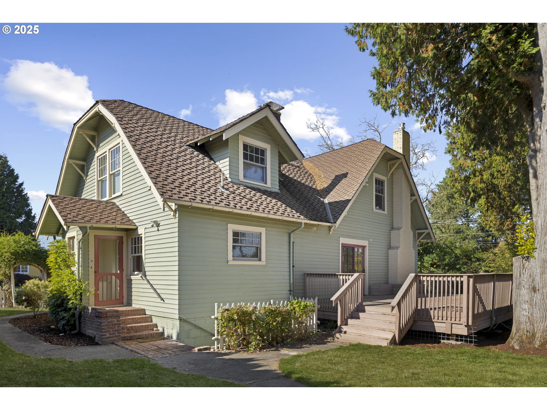 property viewer photo 36