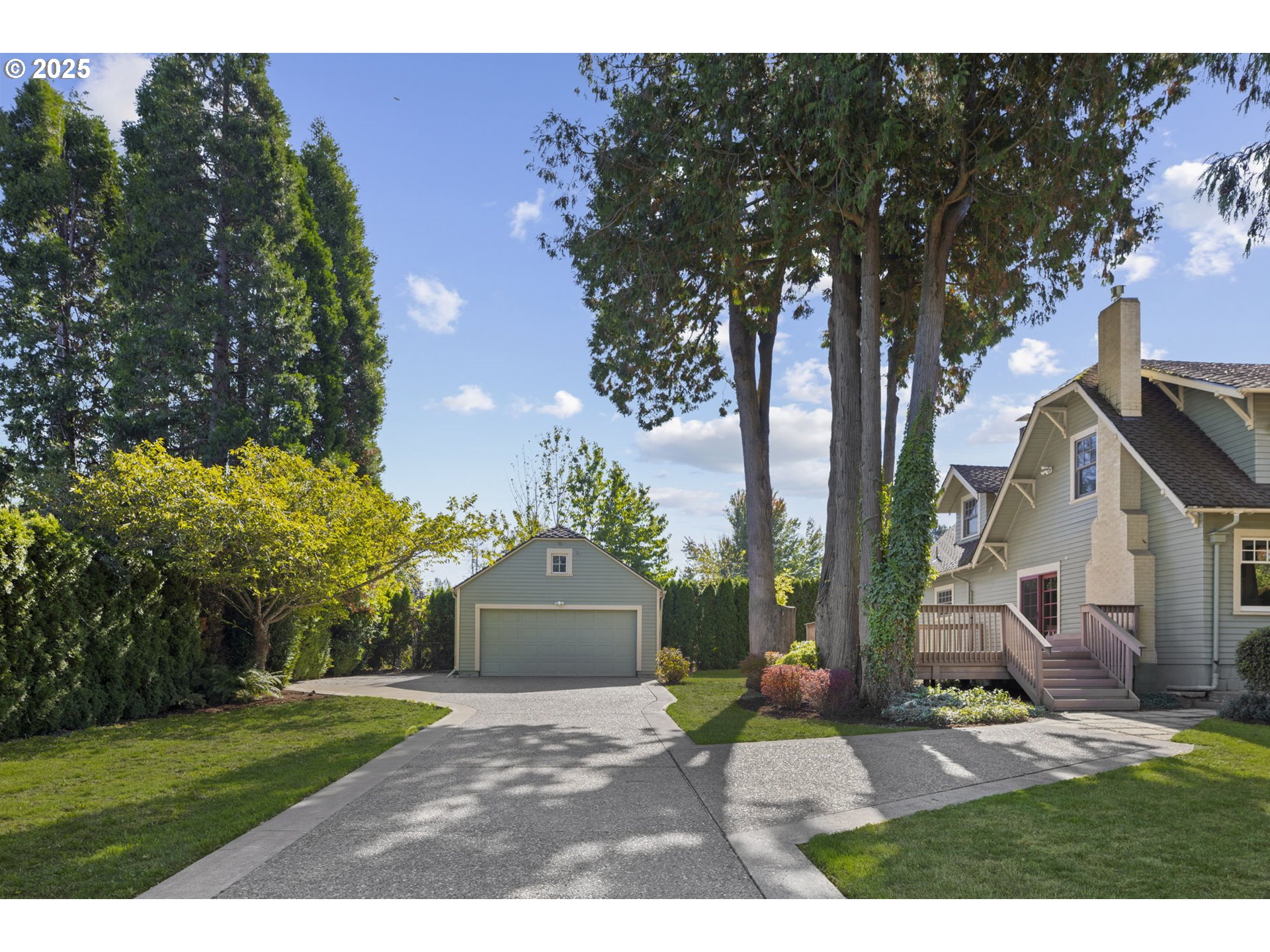 property viewer photo 4