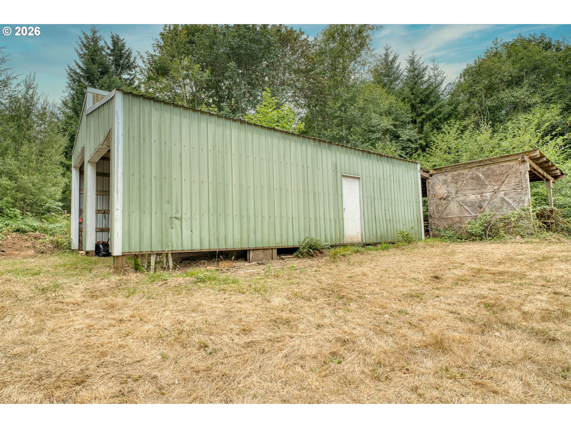 main property photo 26