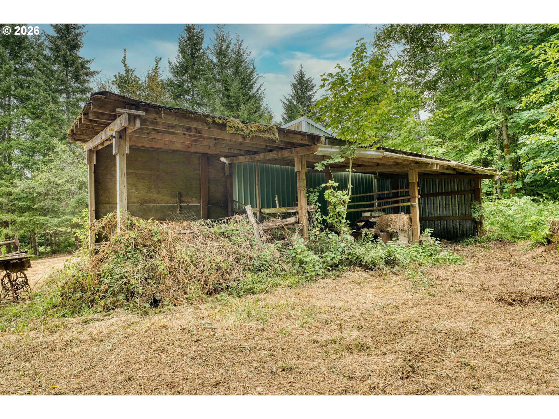 main property photo 27