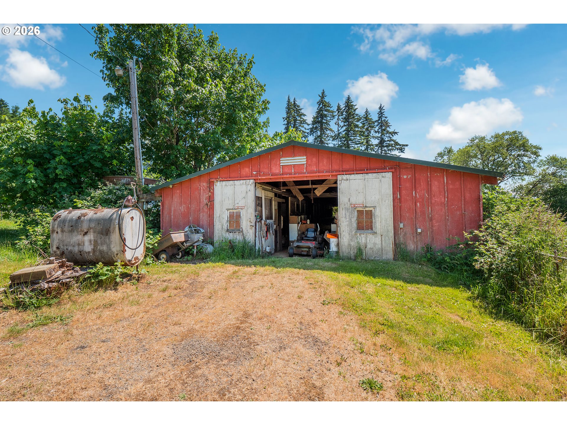 main property photo 20