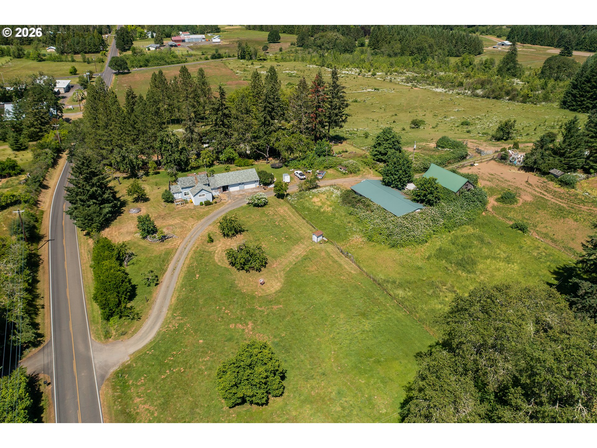 main property photo 3