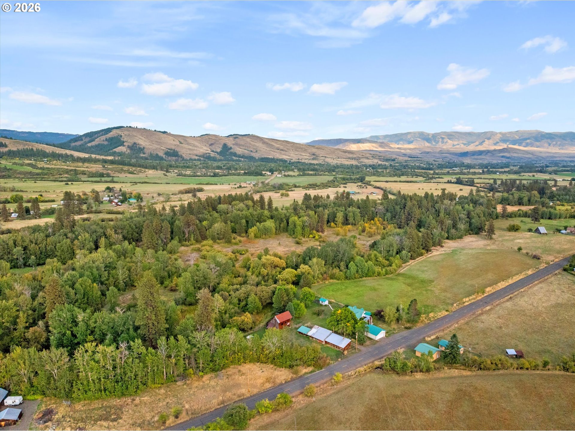main property photo 4