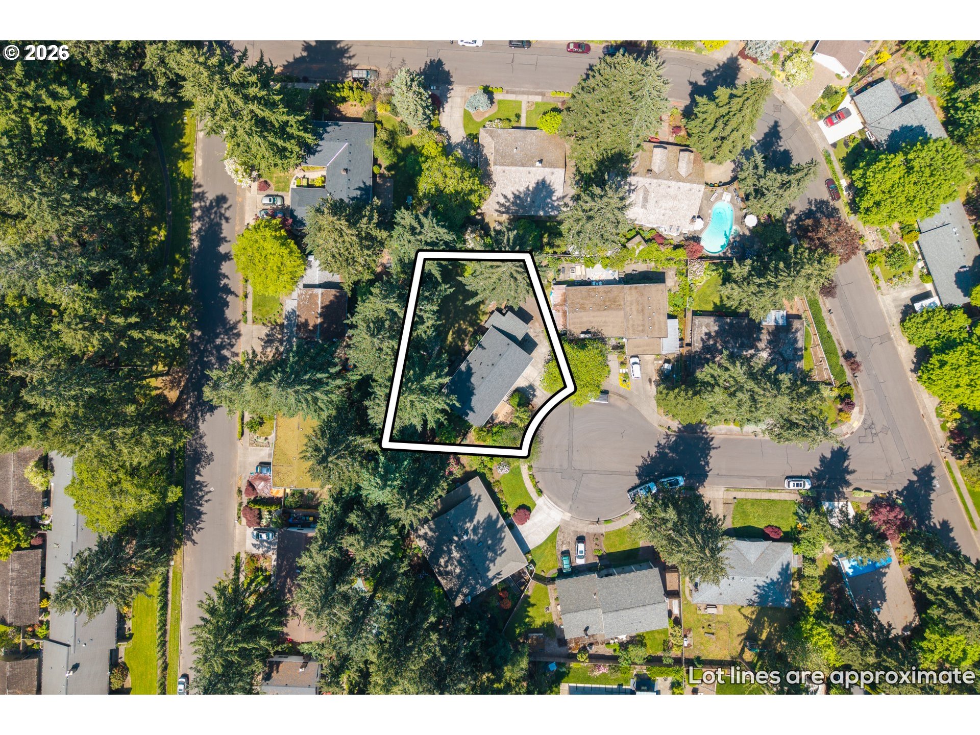main property photo 32