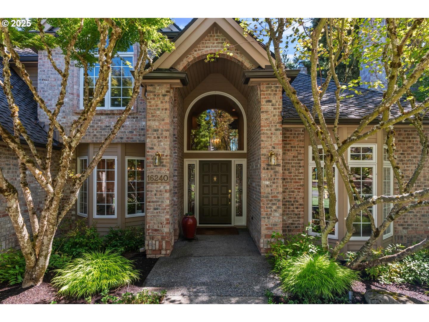property viewer photo 2