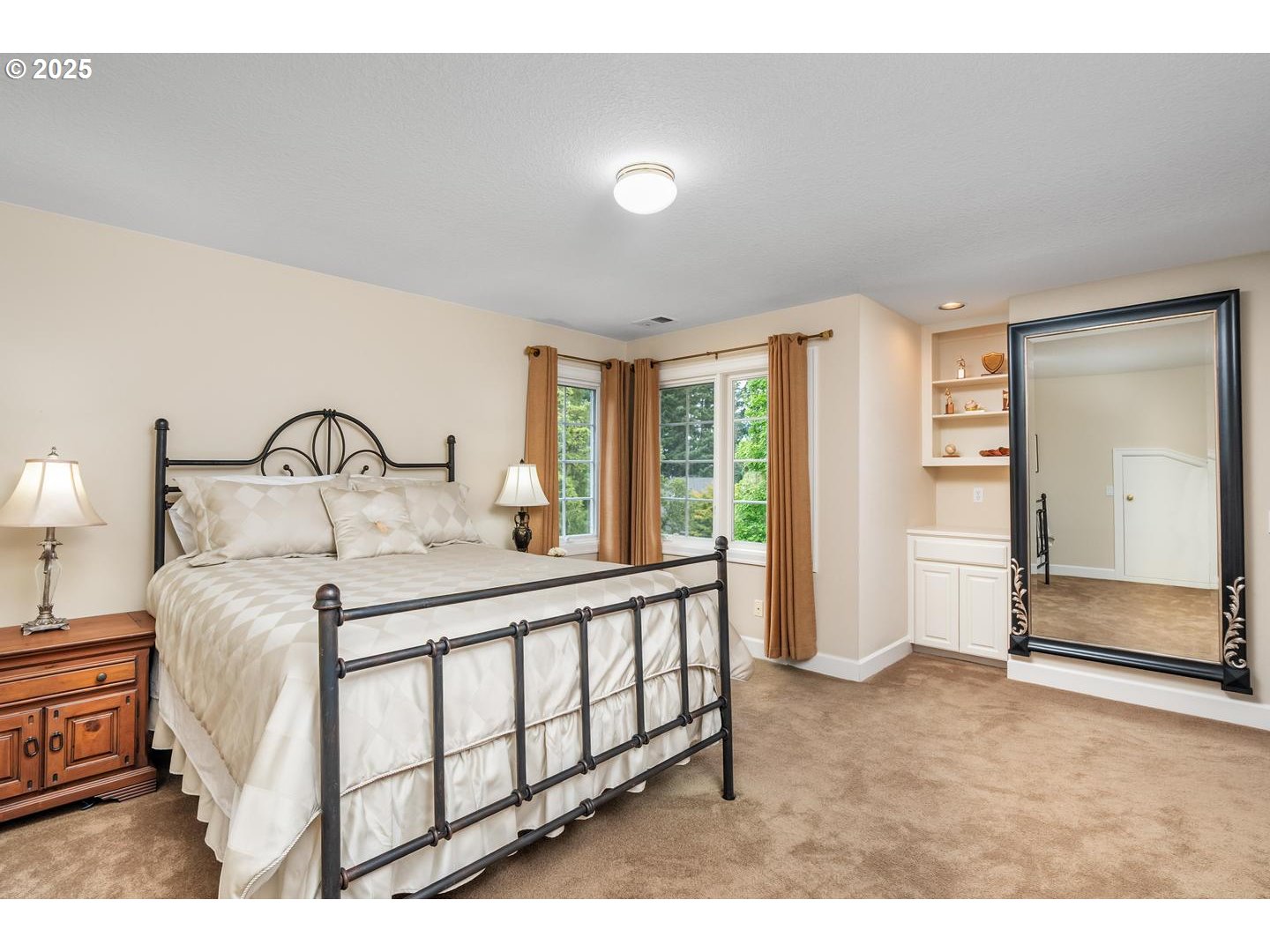 property viewer photo 29