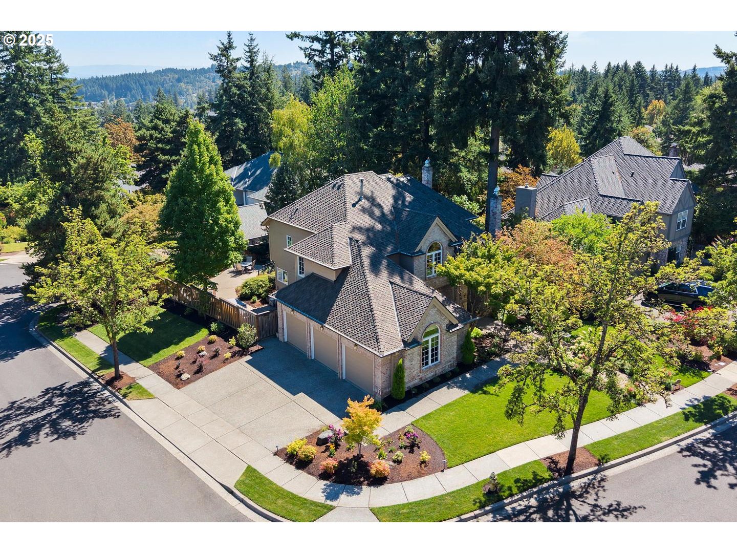 property viewer photo 3
