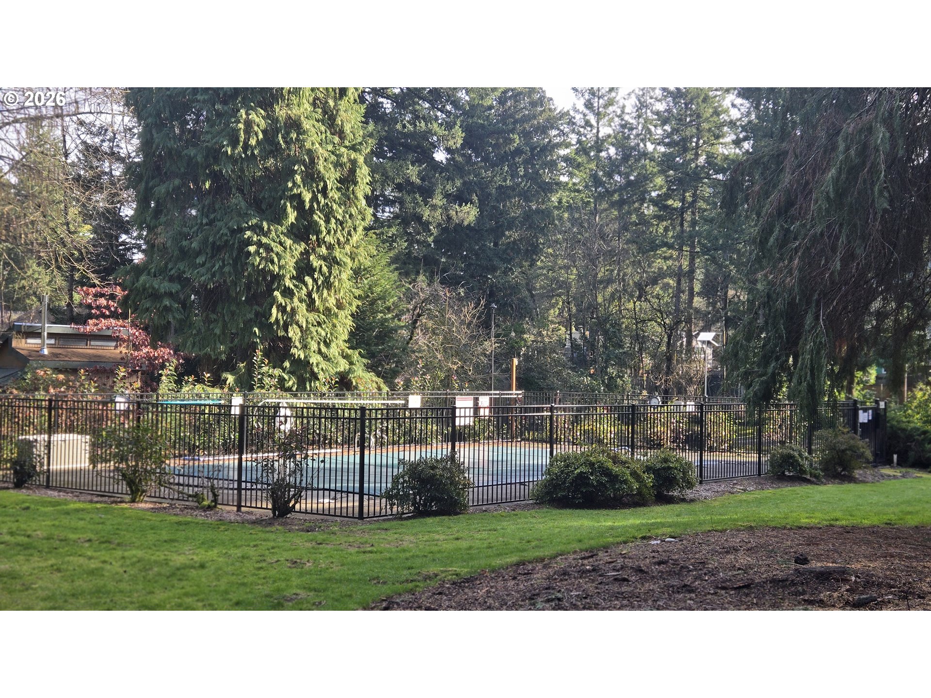 property viewer photo 25