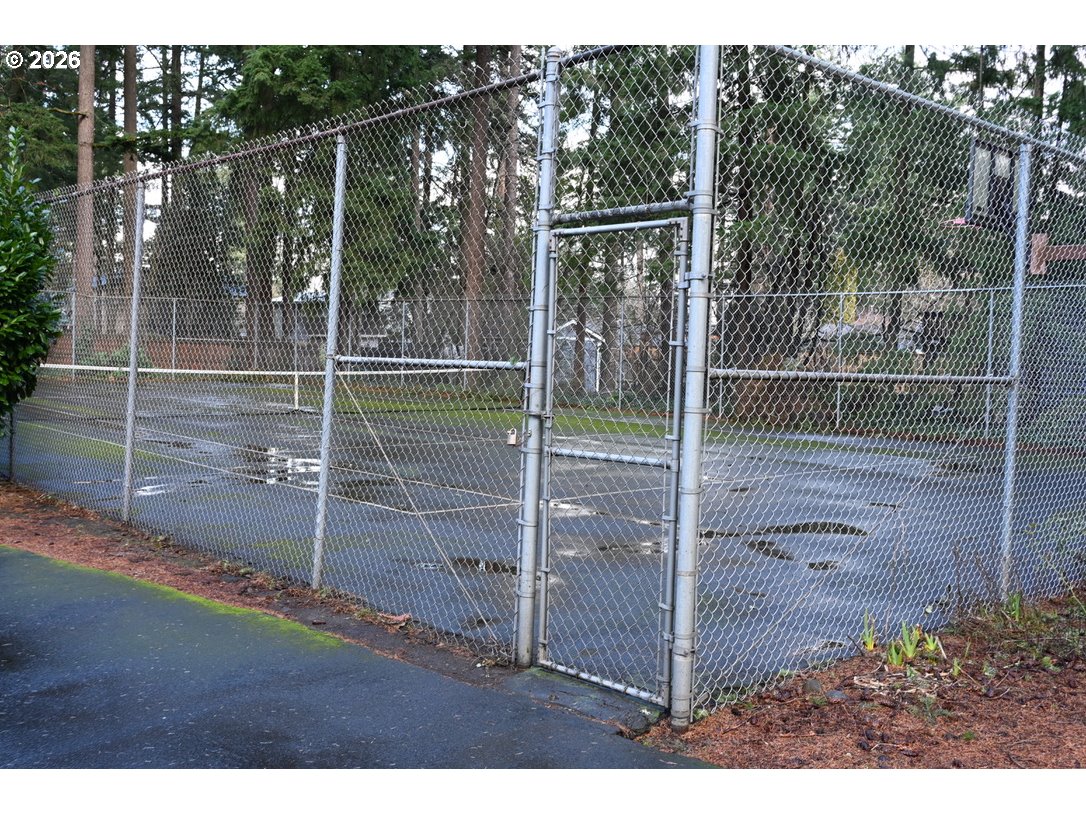 property viewer photo 26