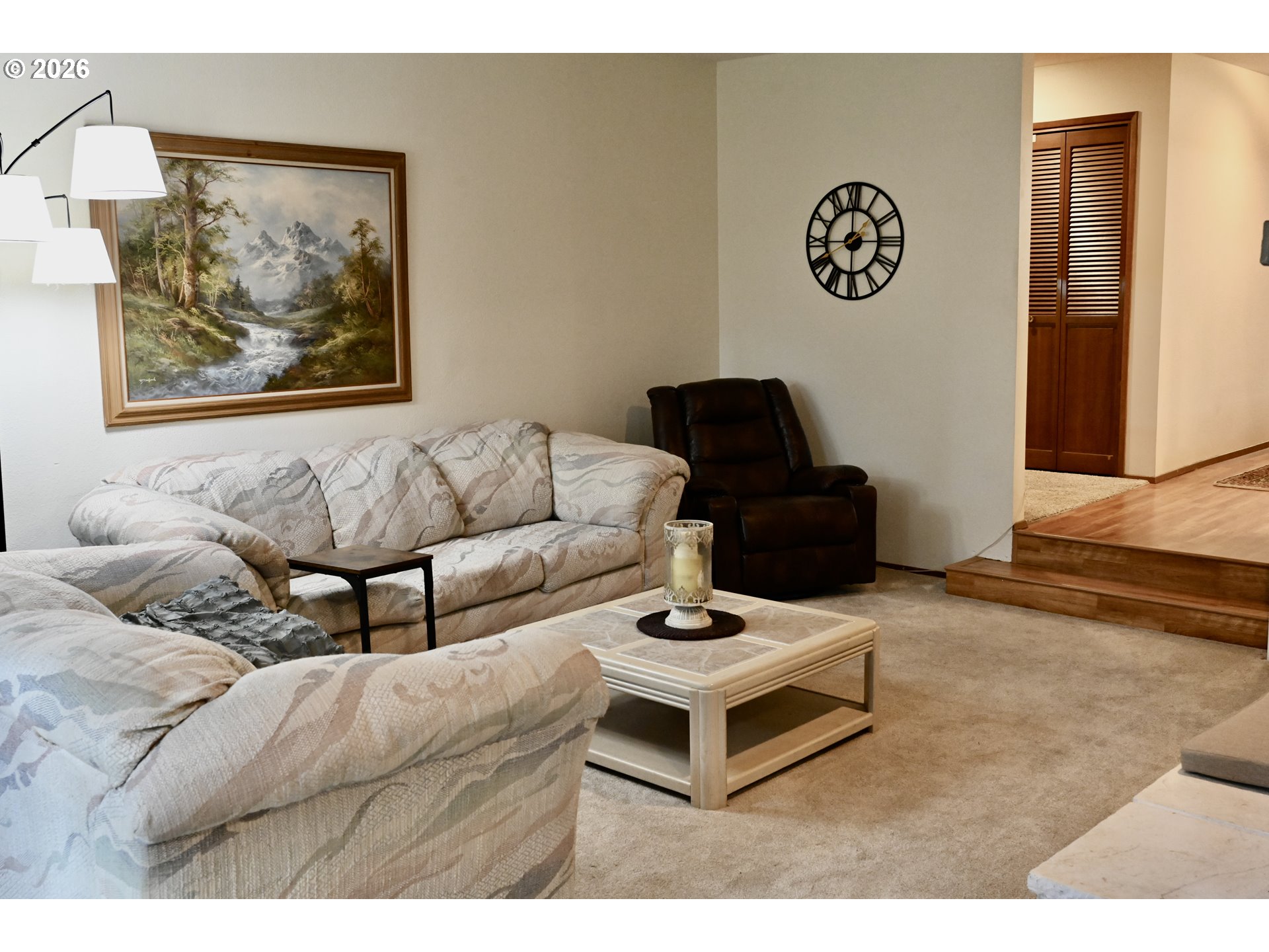property viewer photo 4
