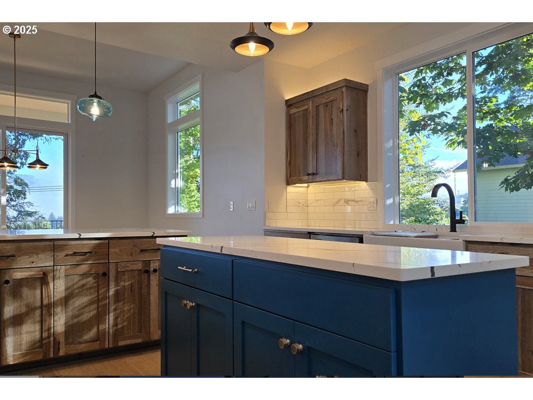 property viewer photo 10