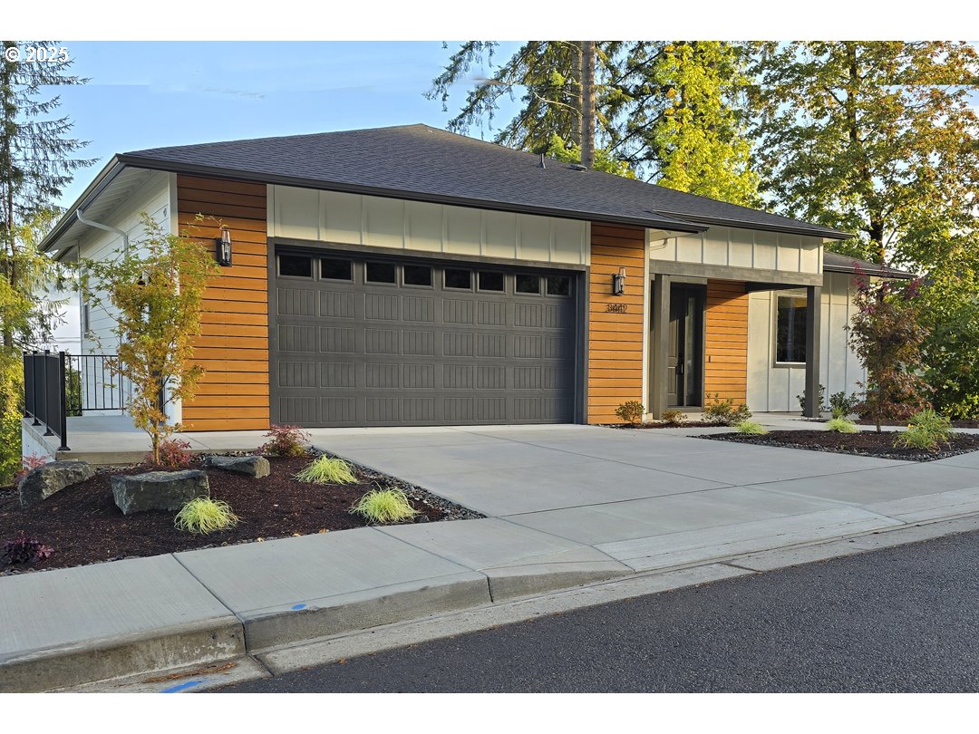 property viewer photo 2