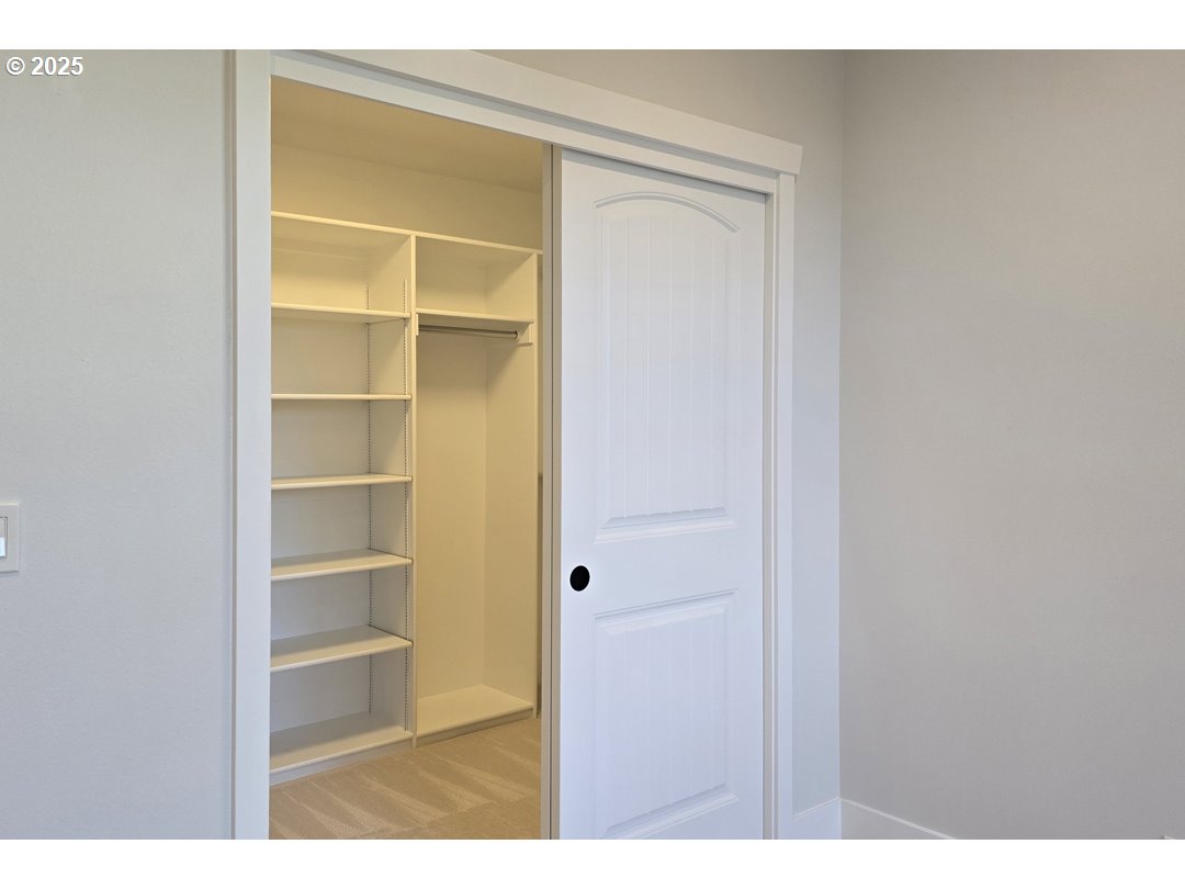 property viewer photo 31