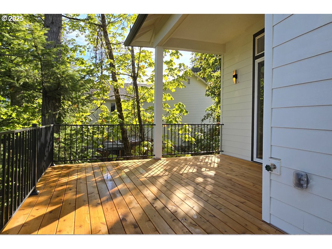 property viewer photo 42
