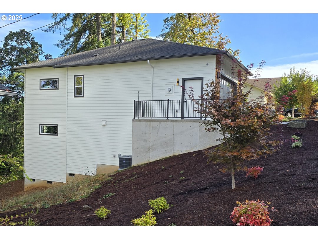property viewer photo 43