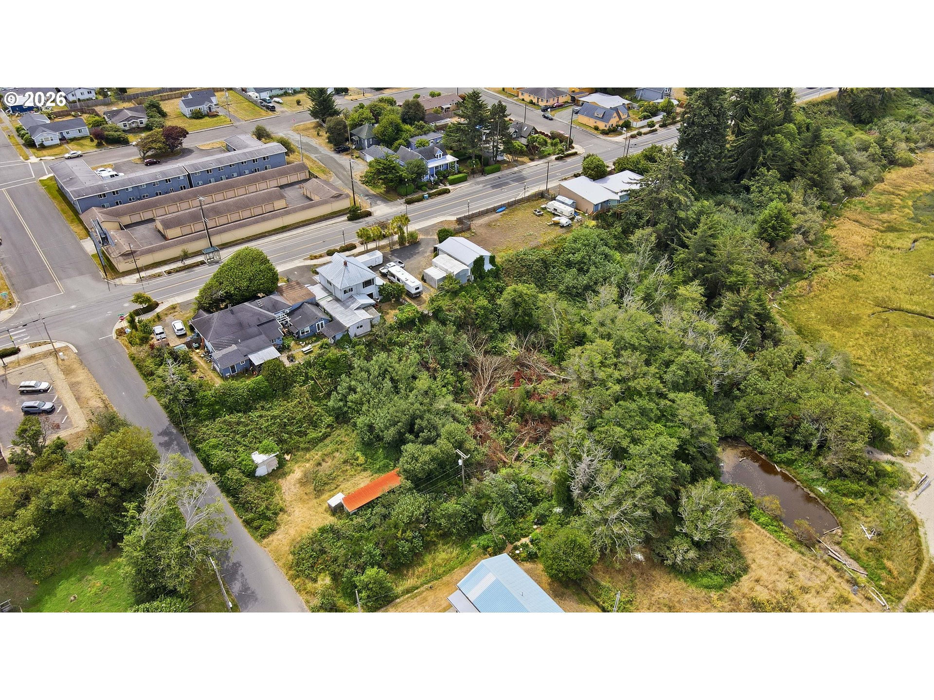 main property photo 41
