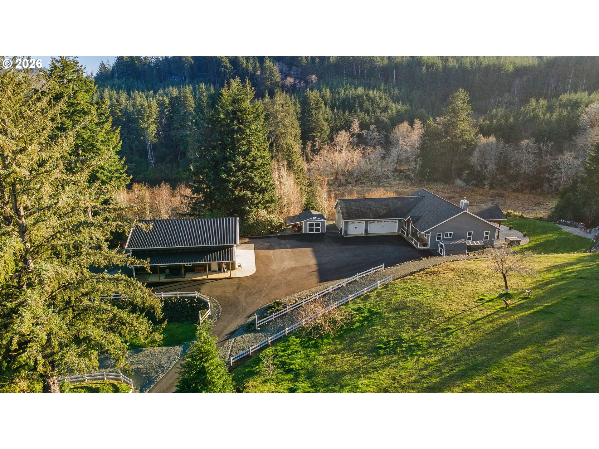 main property photo 40