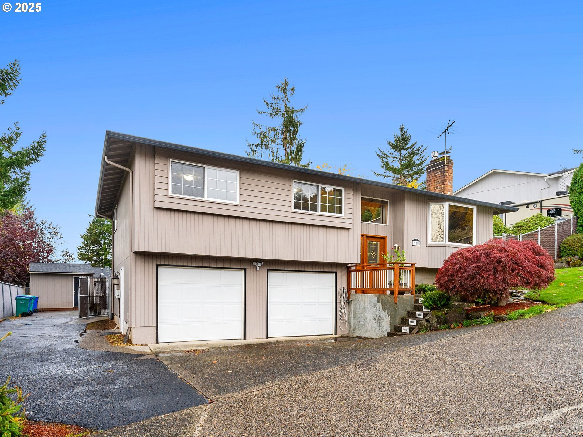 property viewer photo 2