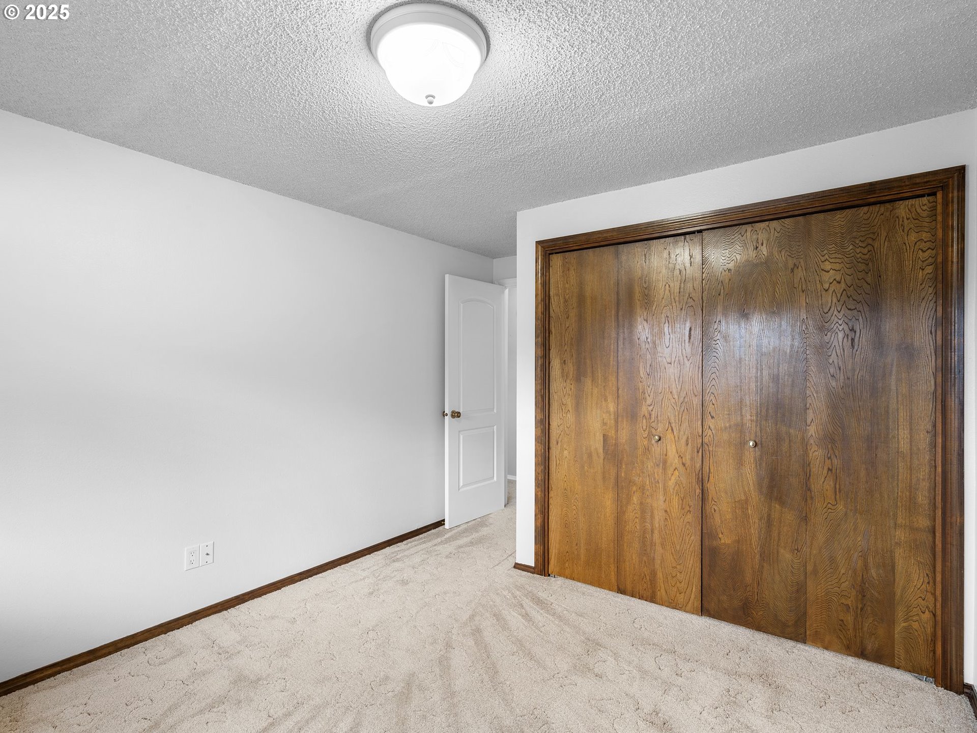 property viewer photo 27