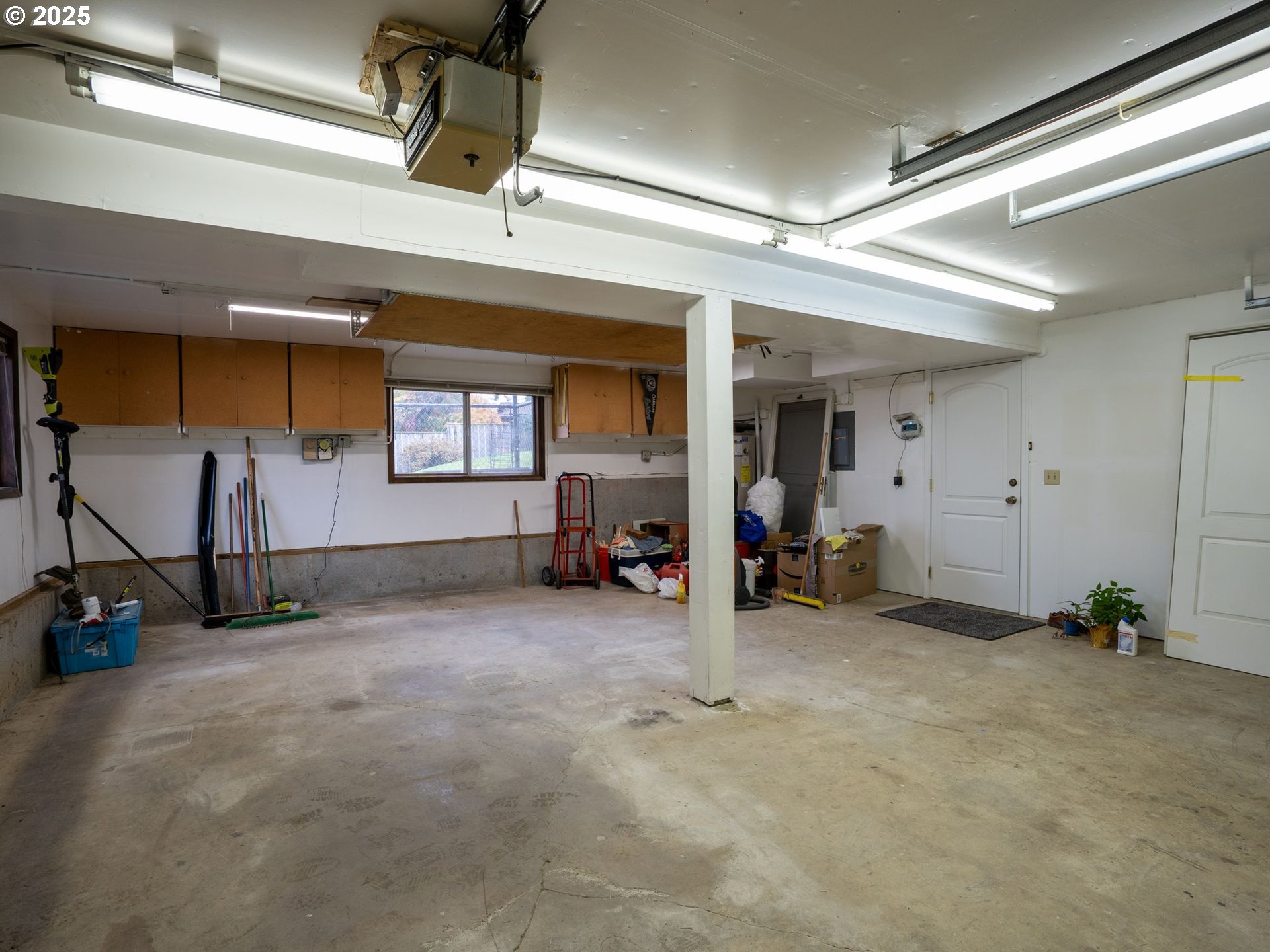property viewer photo 35