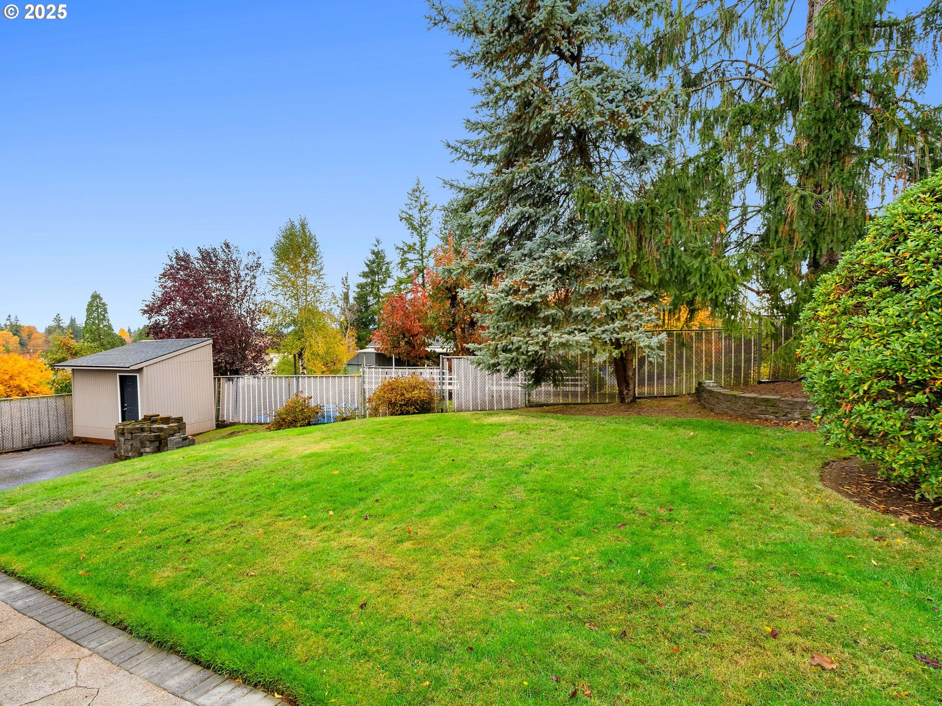 property viewer photo 5