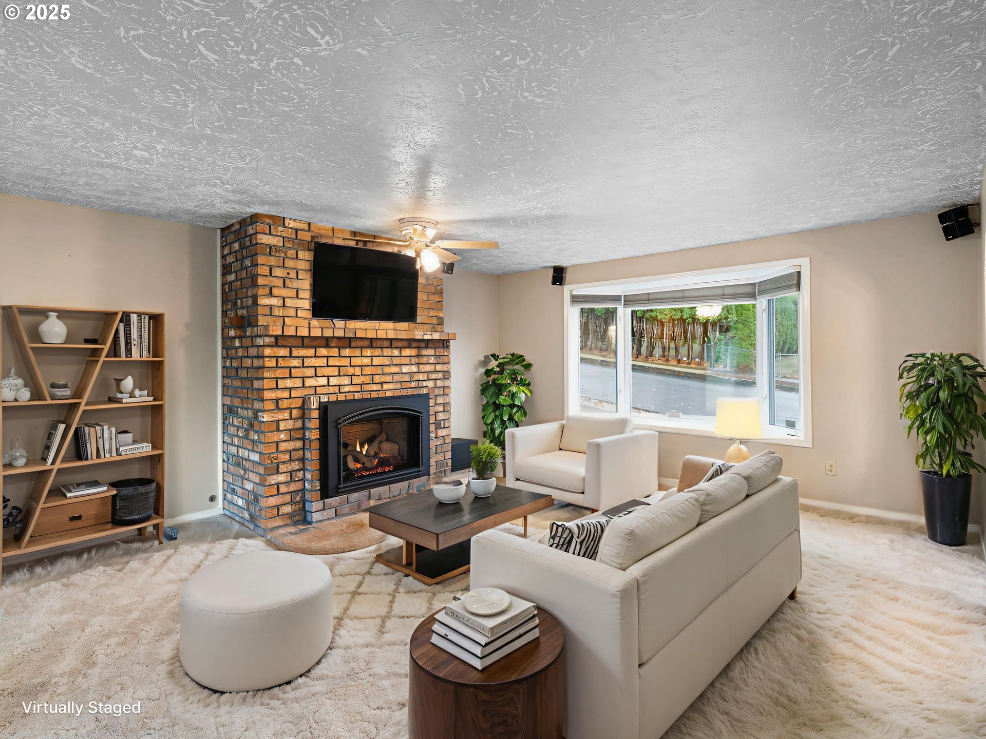 property viewer photo 7