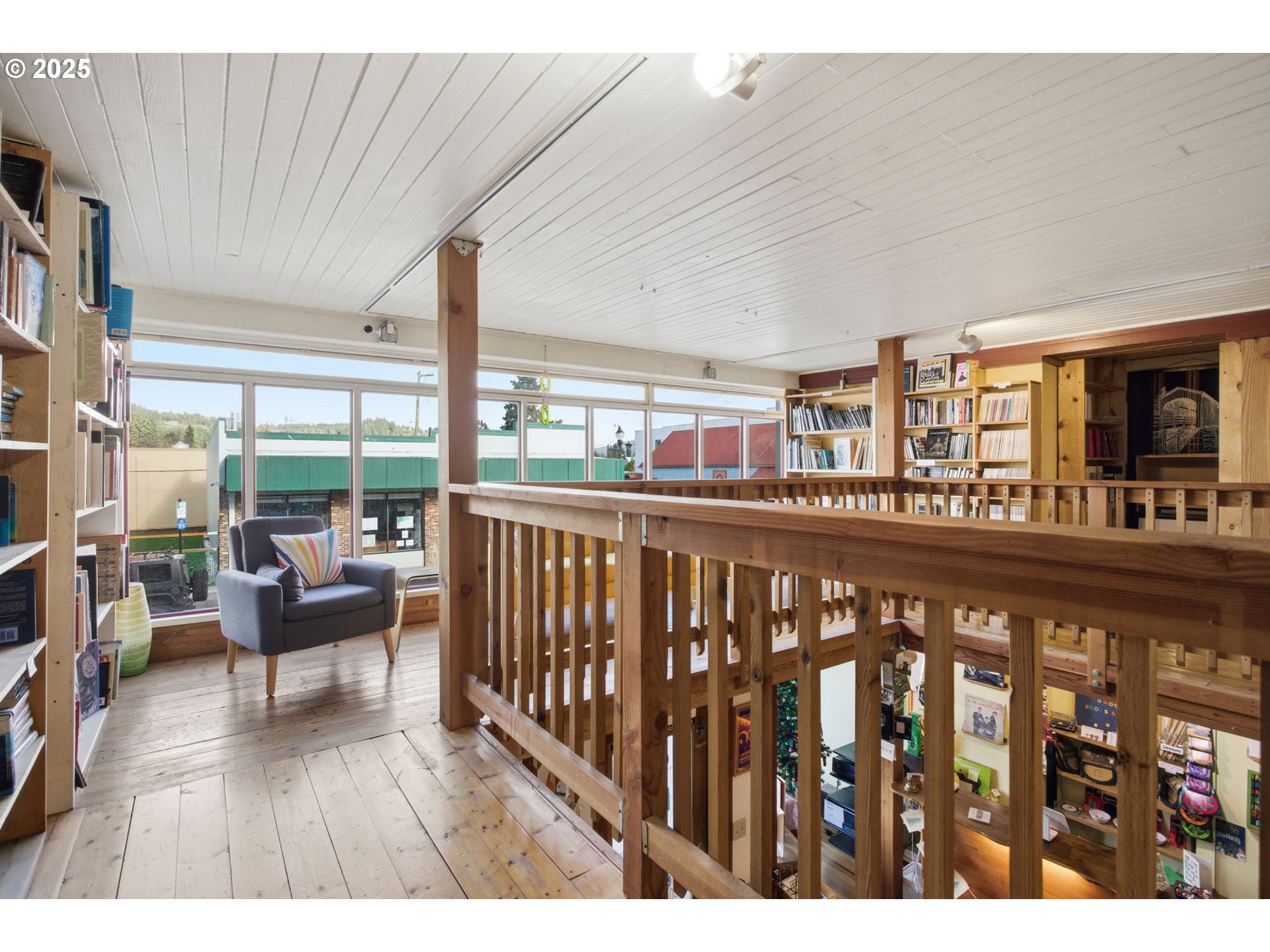 main property photo 25