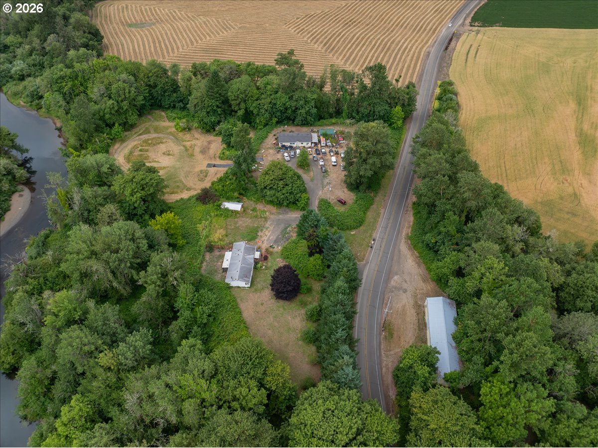 main property photo 12