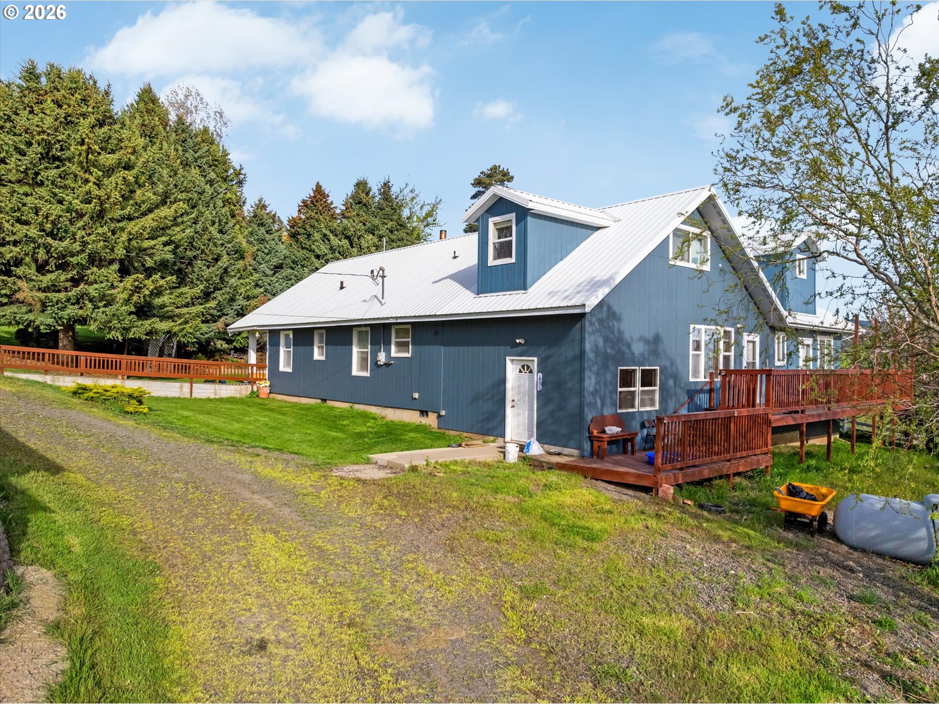 main property photo 22