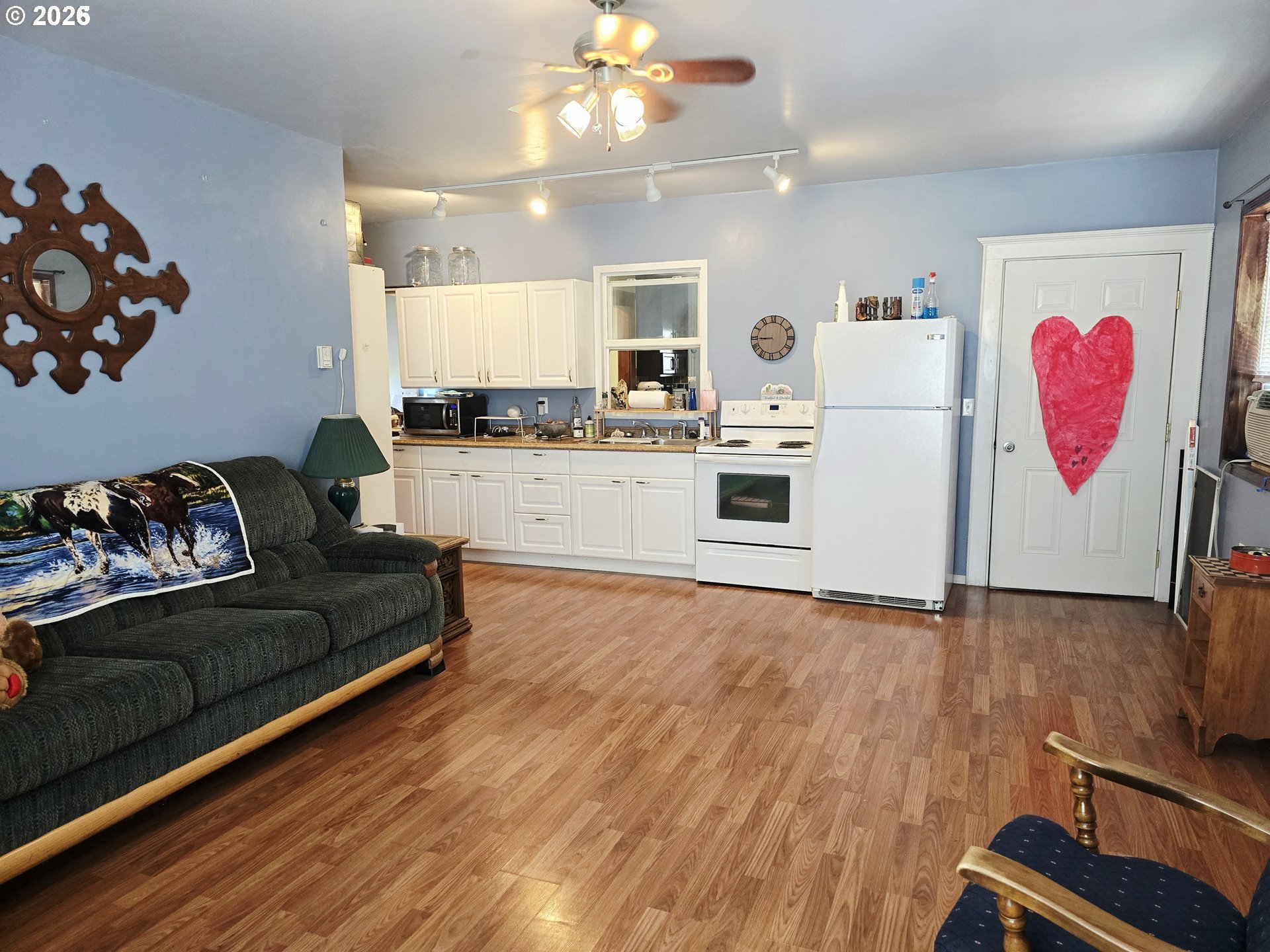 main property photo 43
