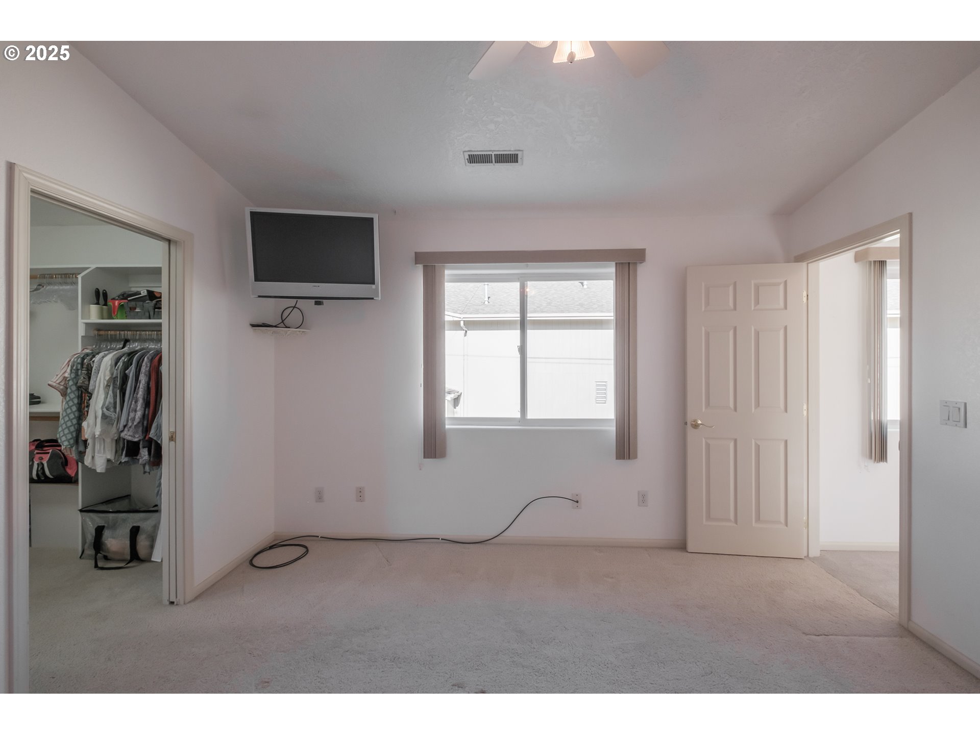 property viewer photo 22