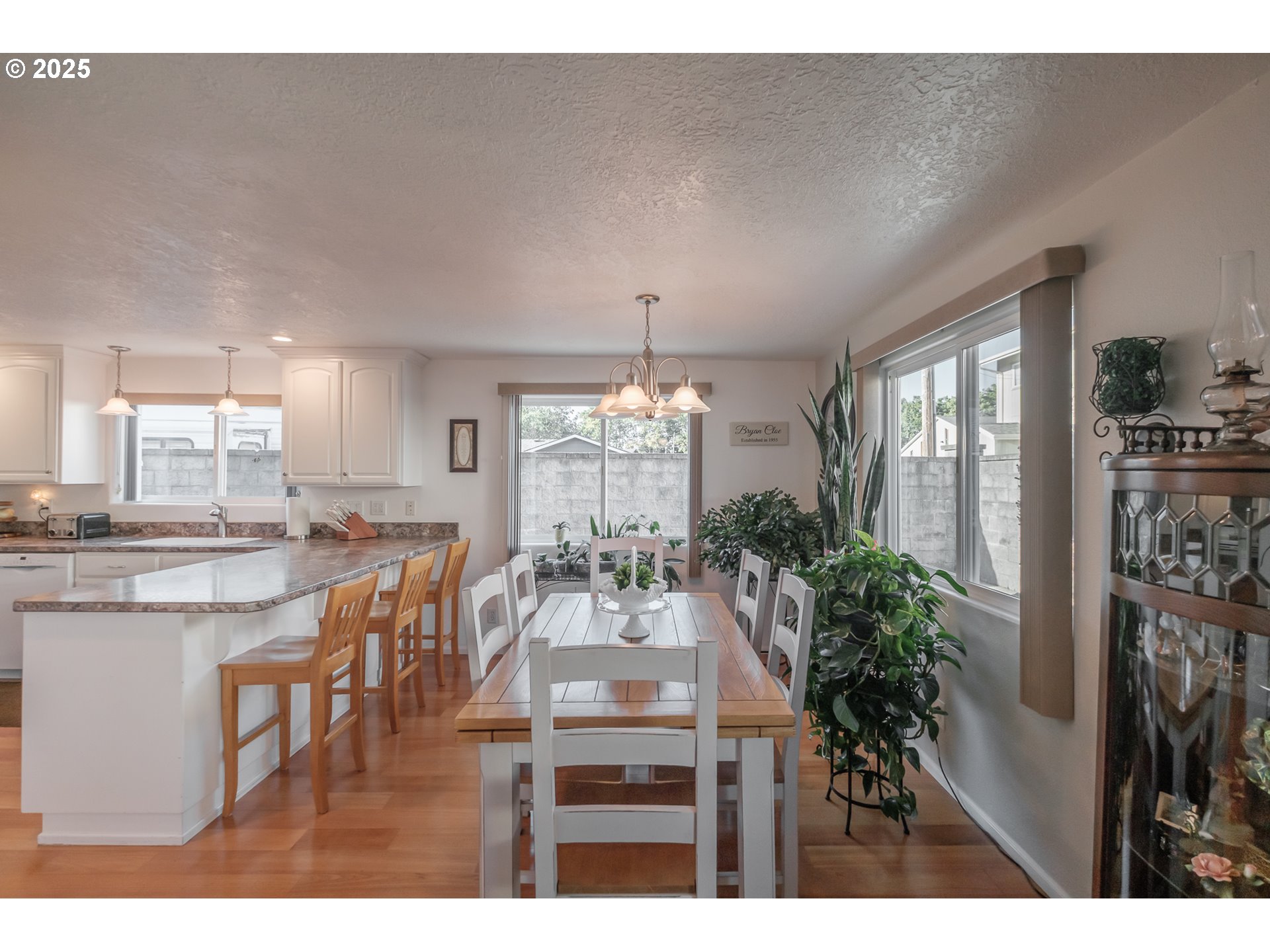 property viewer photo 27