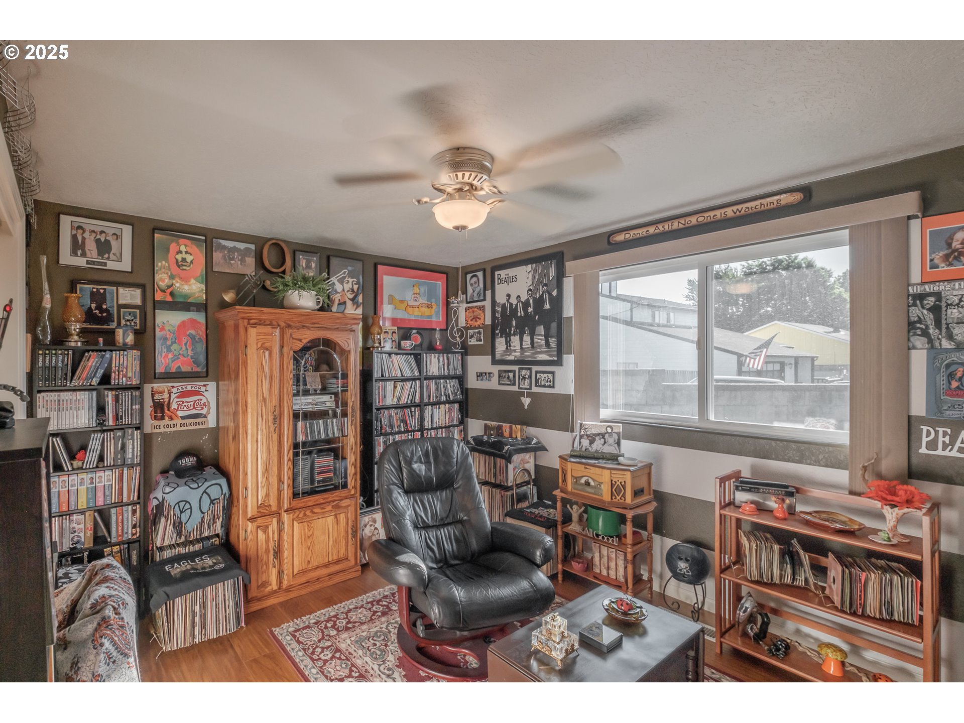 property viewer photo 9