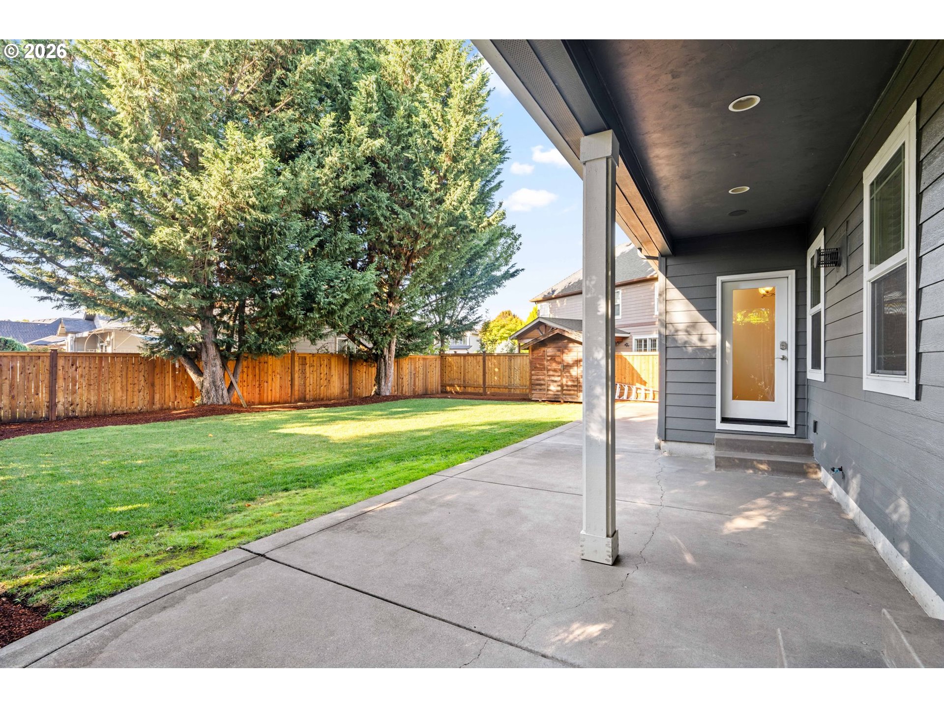 main property photo 33