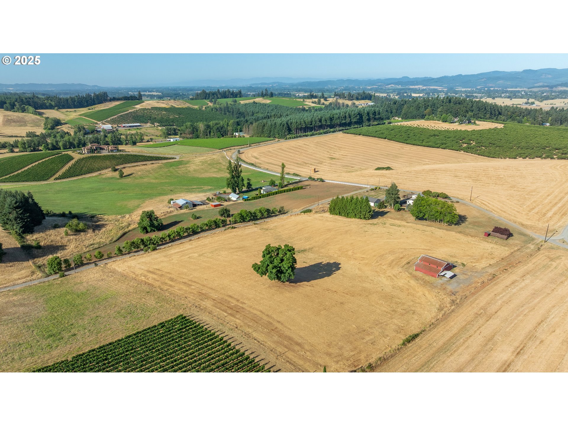 main property photo 8