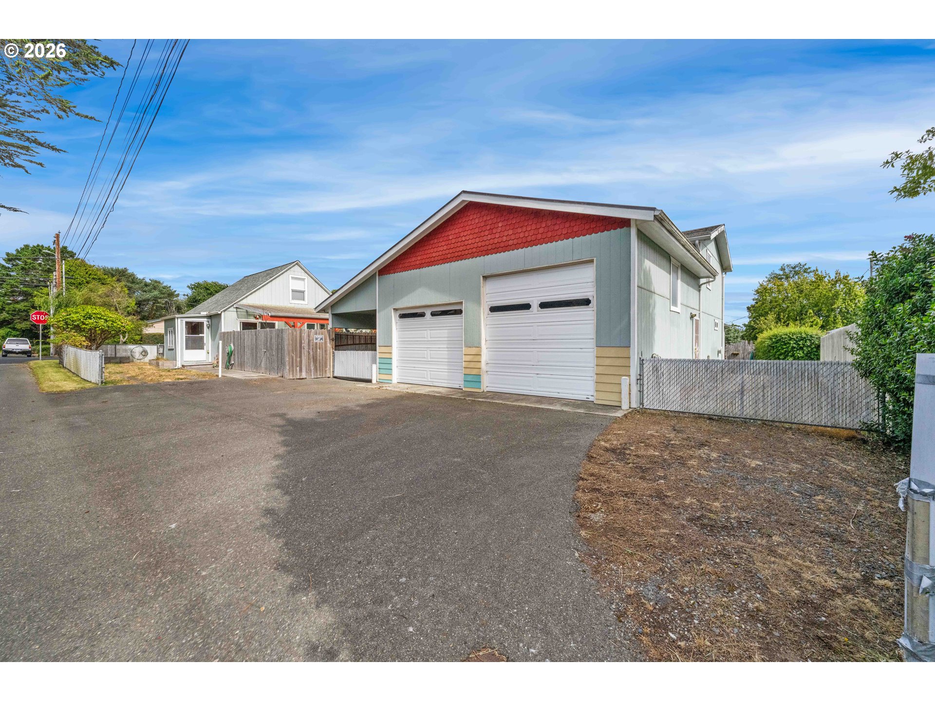 main property photo 35