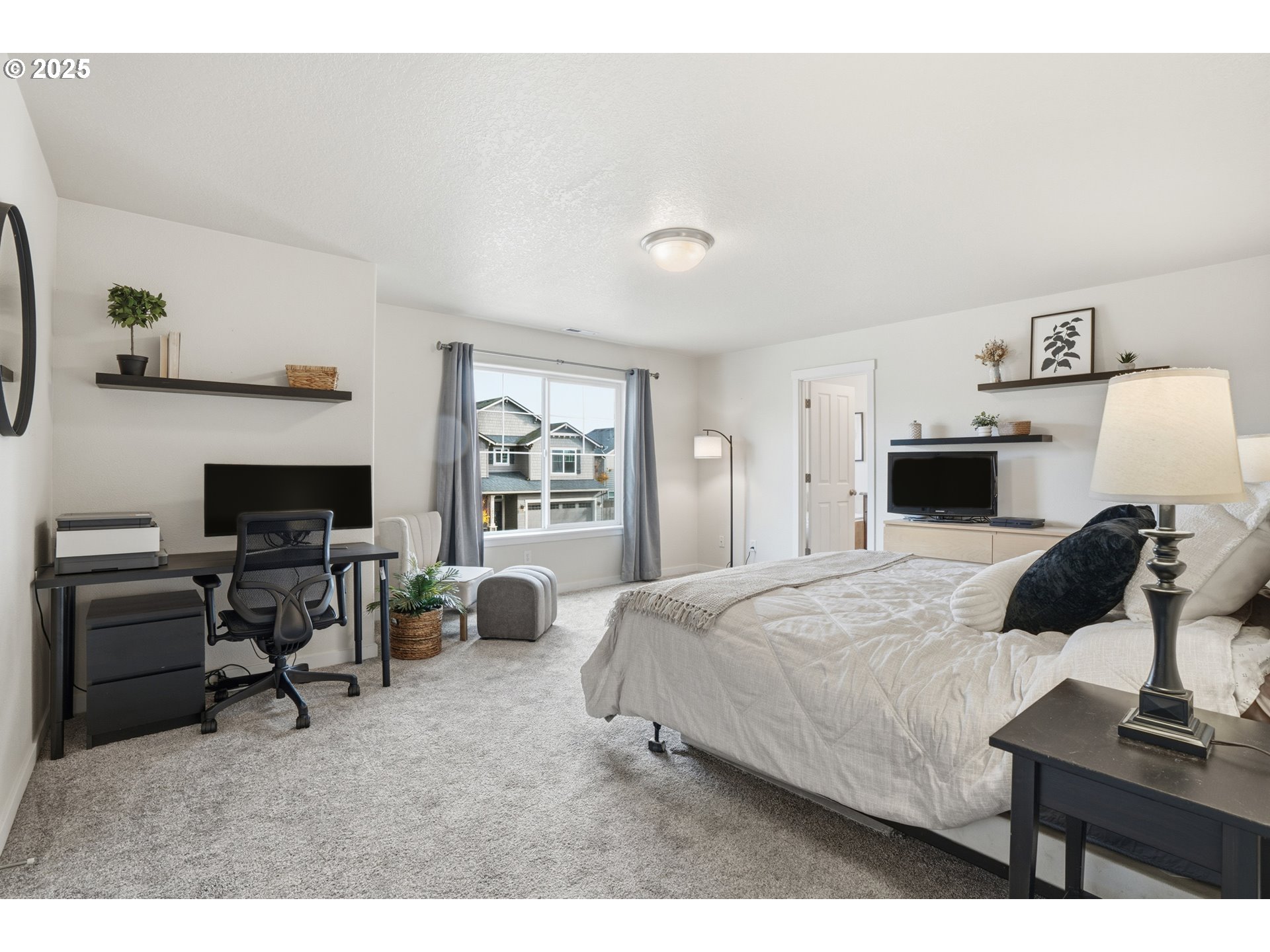 property viewer photo 12