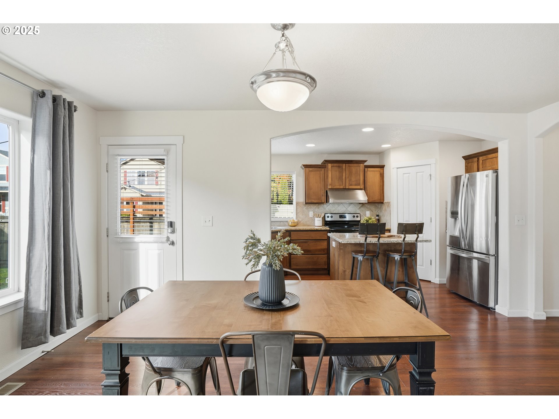 property viewer photo 5