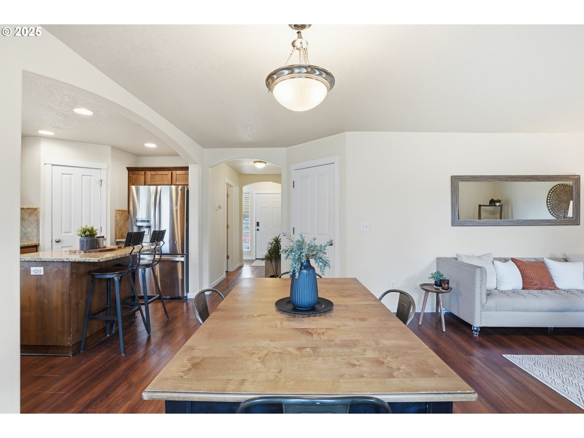 property viewer photo 6