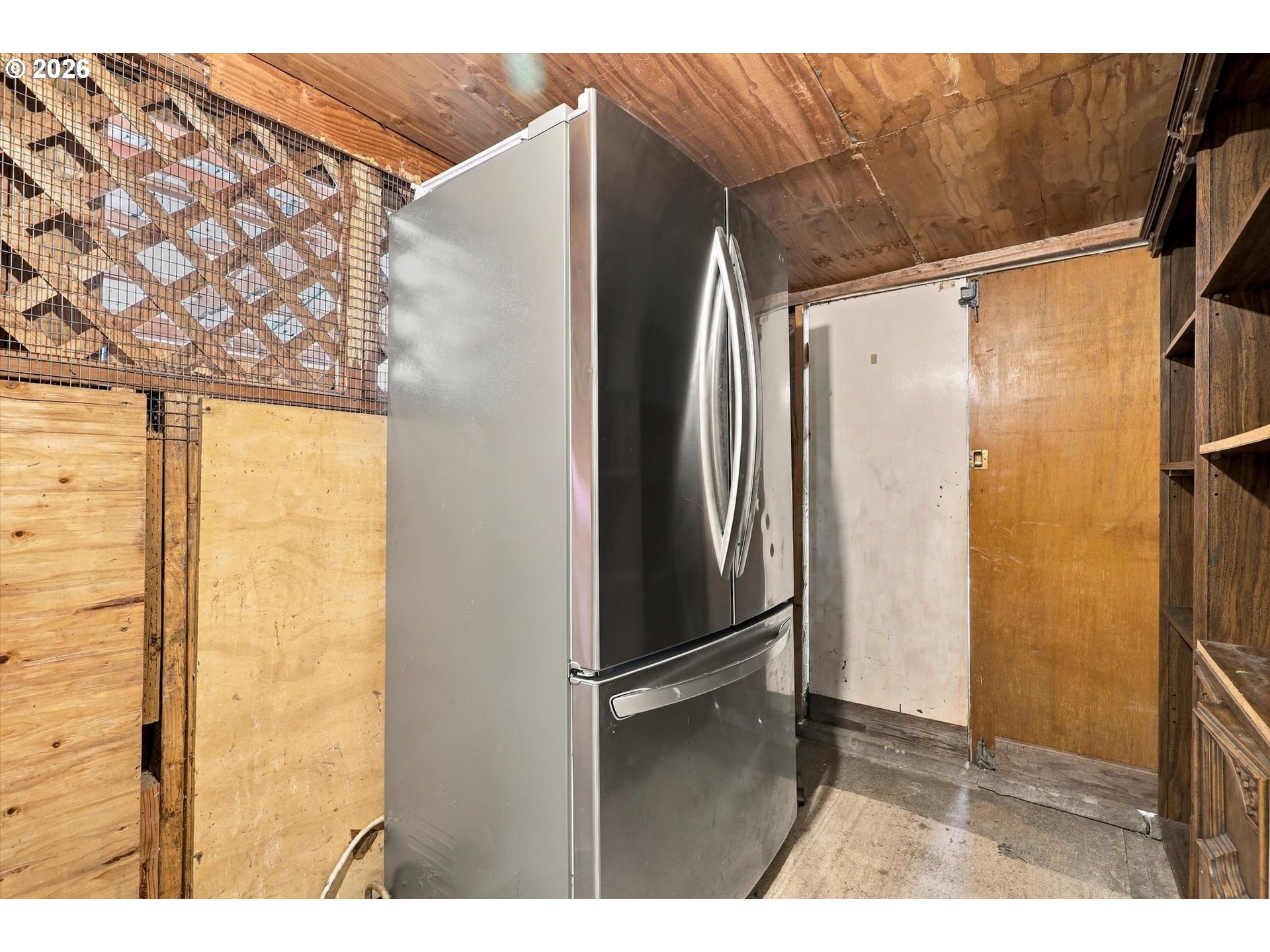 main property photo 23