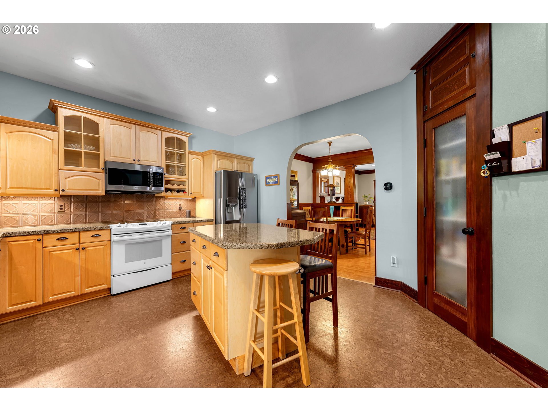 main property photo 14