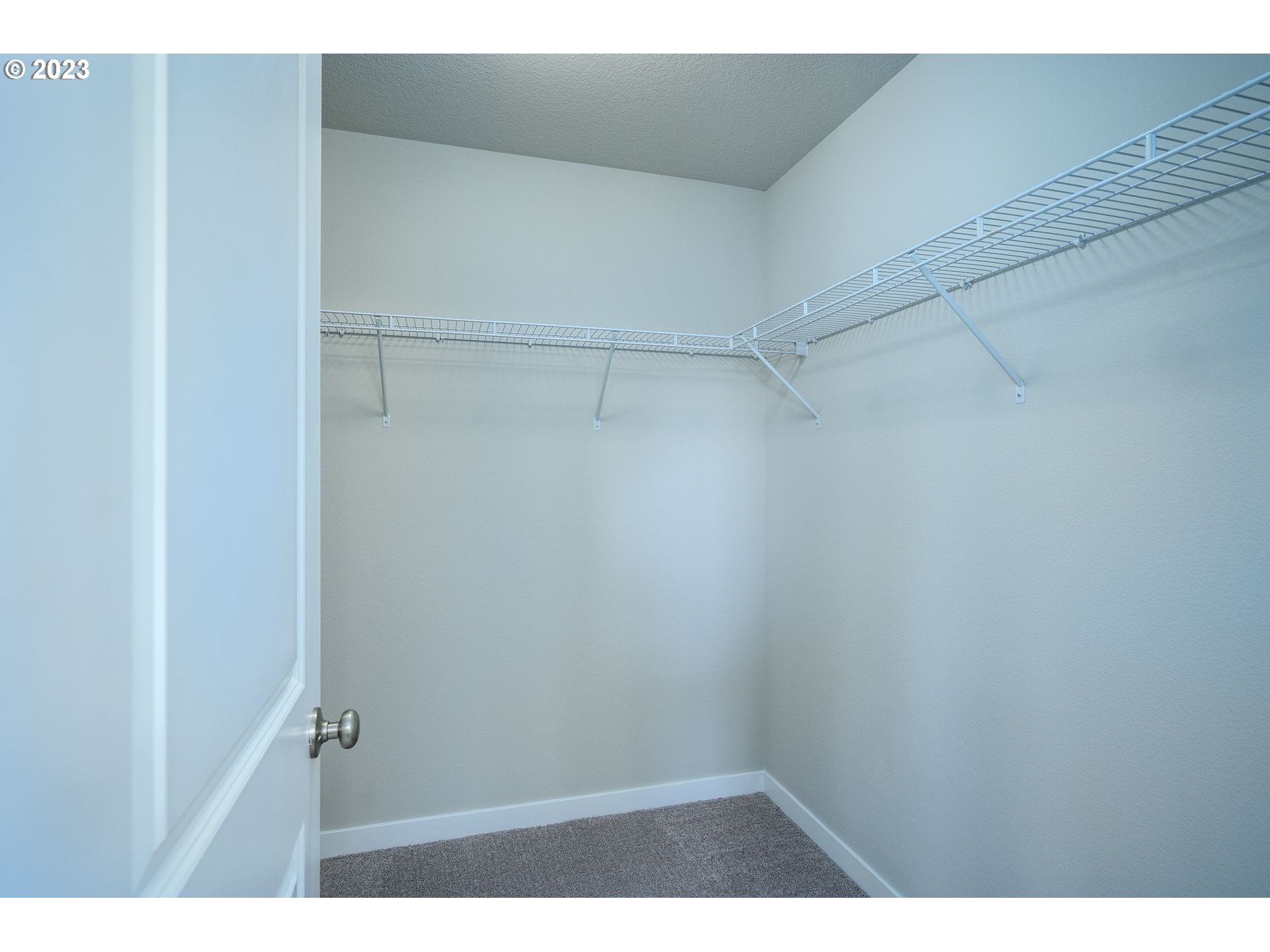 property viewer photo 21