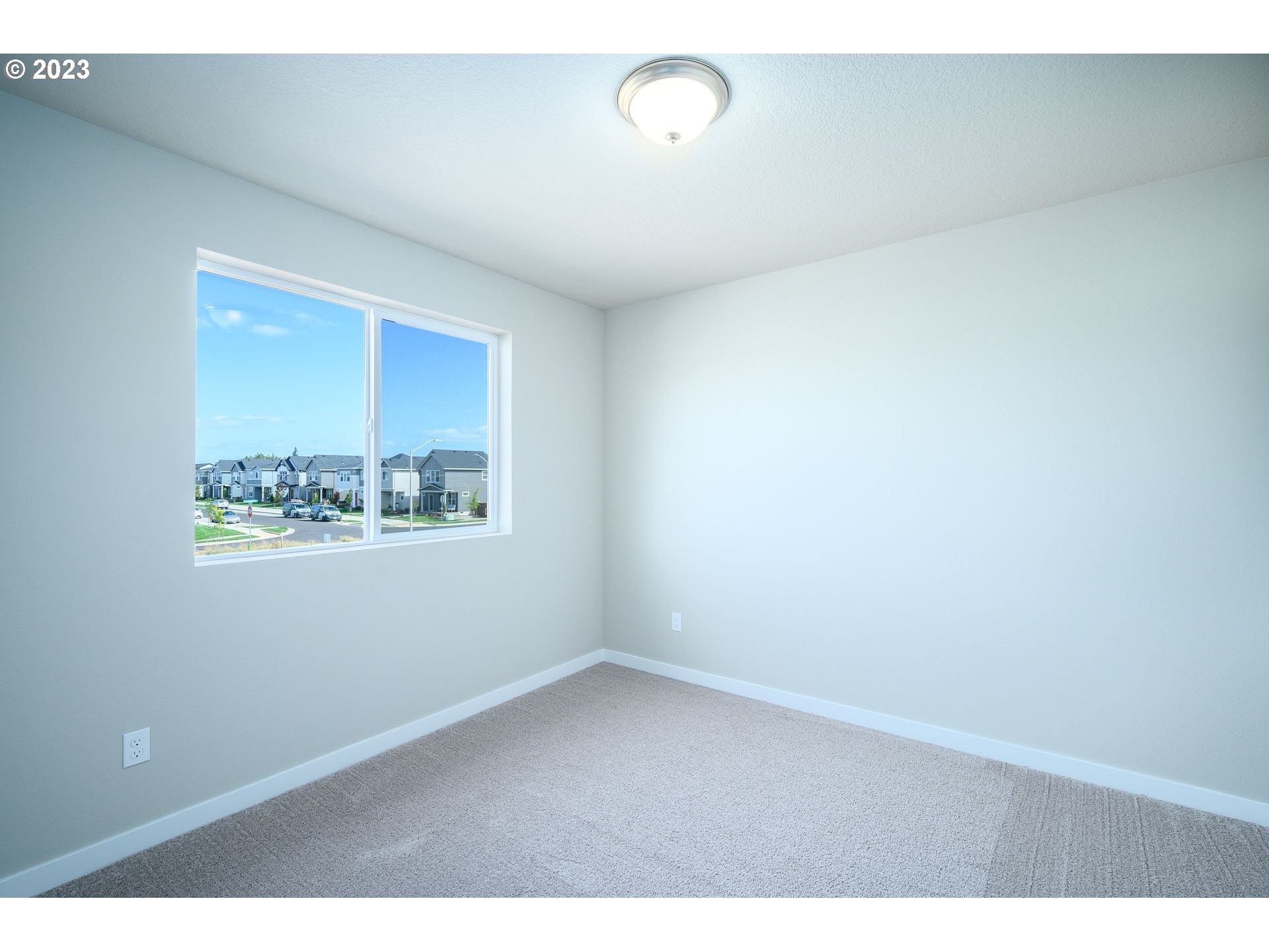 property viewer photo 26