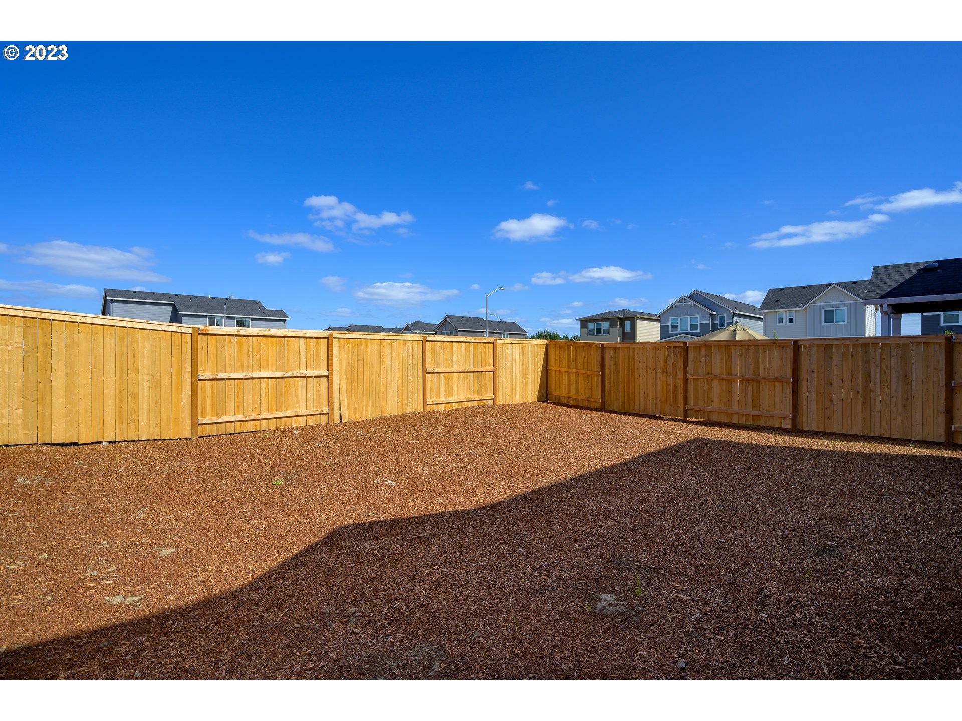 property viewer photo 36