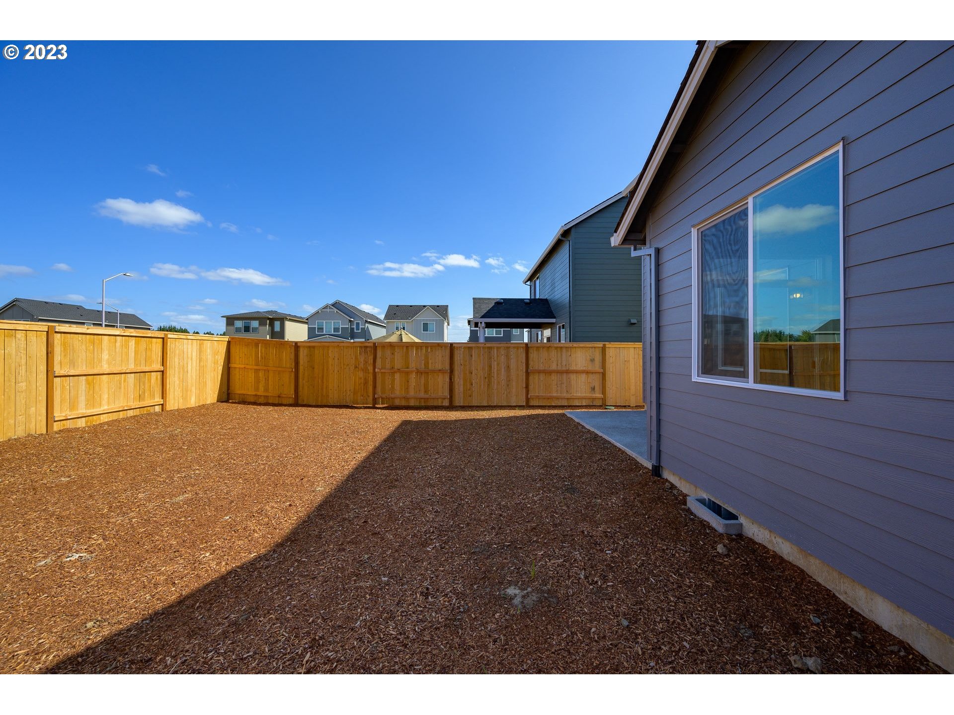 property viewer photo 37