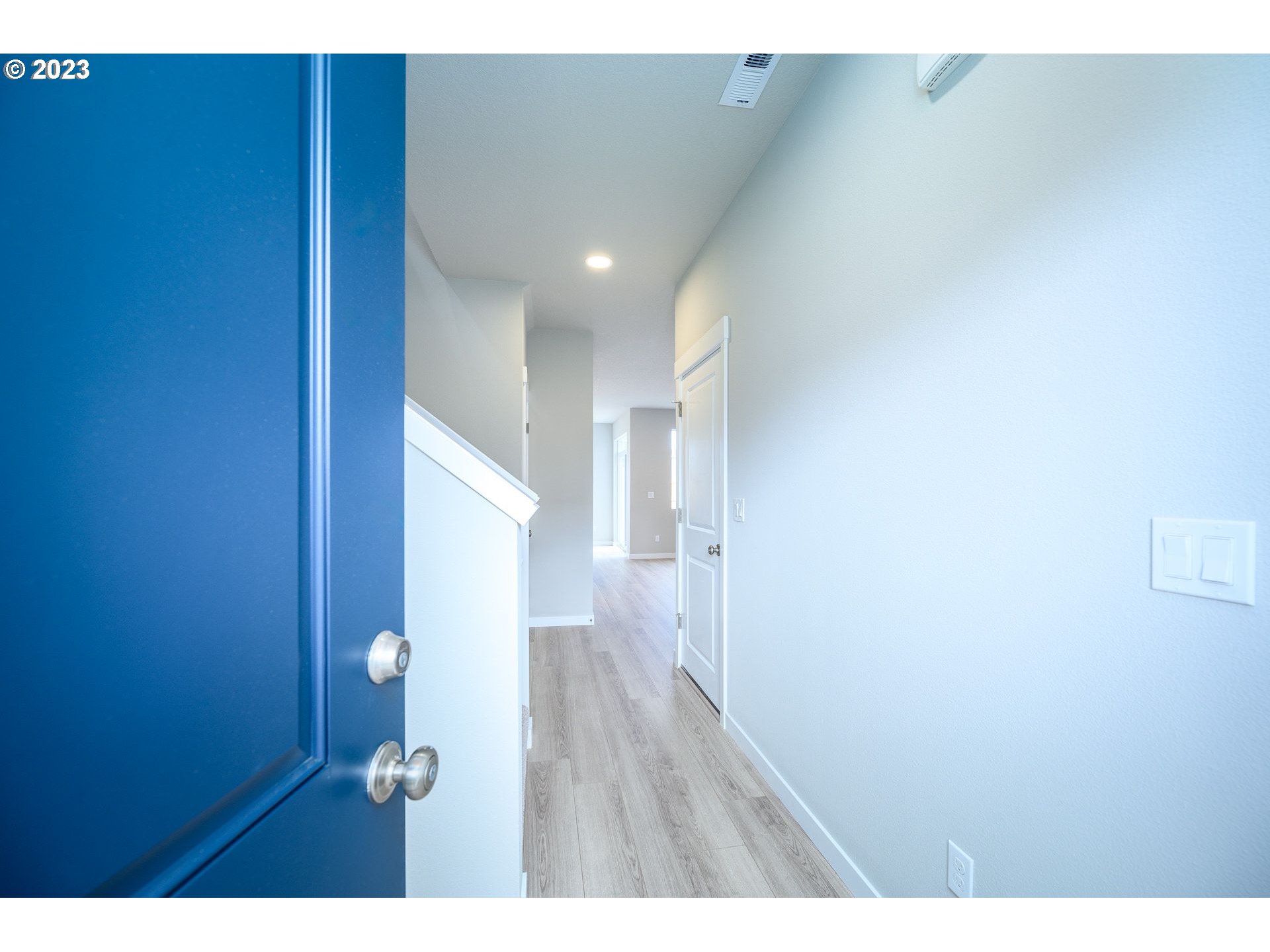 property viewer photo 5