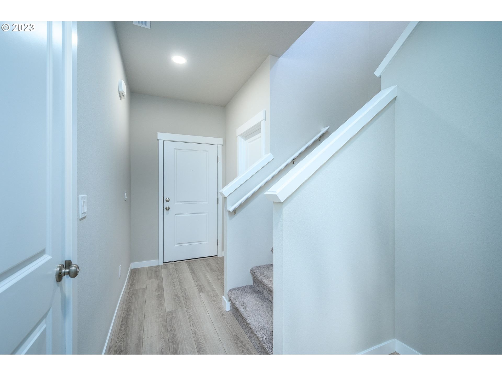 property viewer photo 7