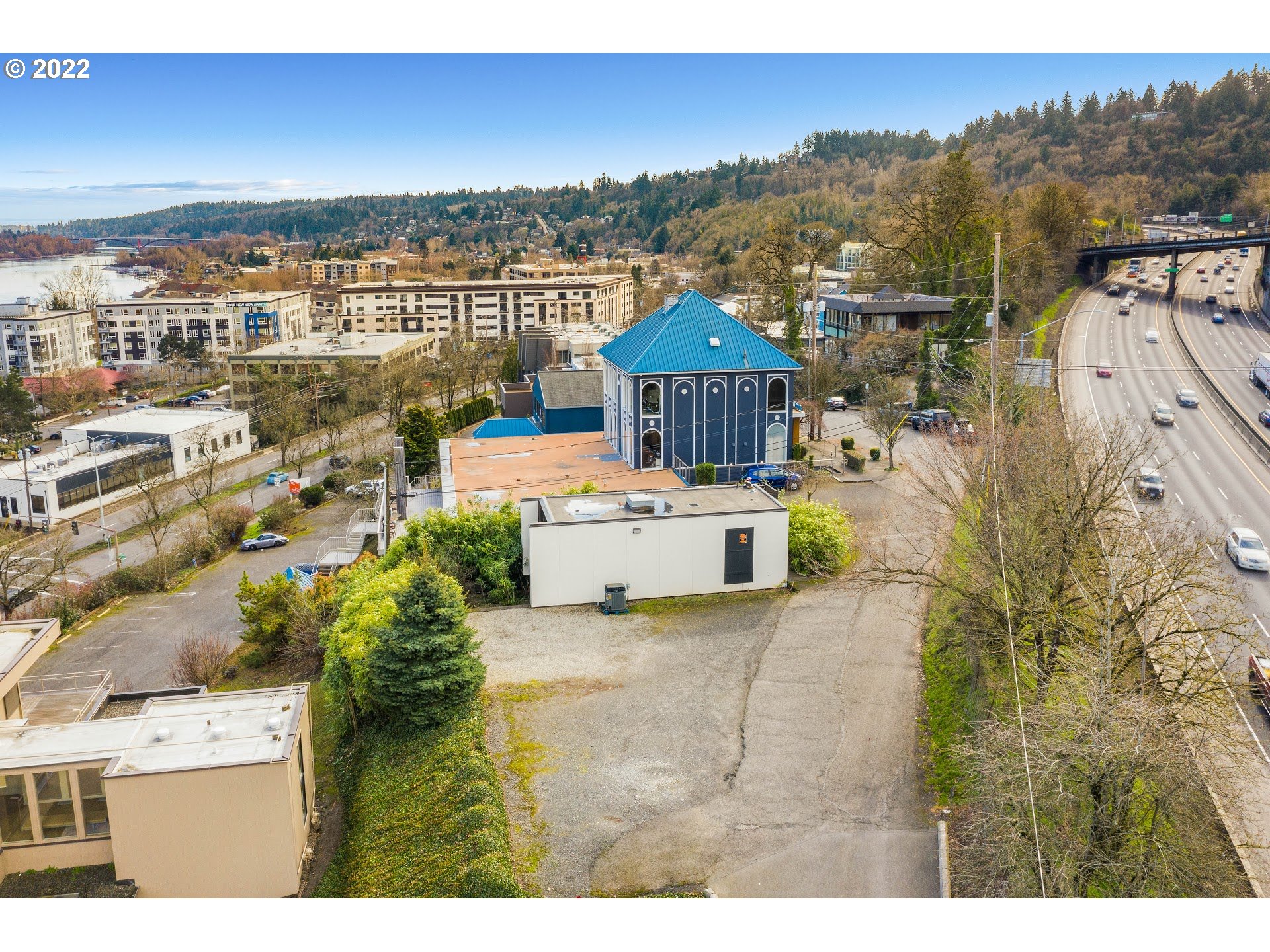 main property photo 3
