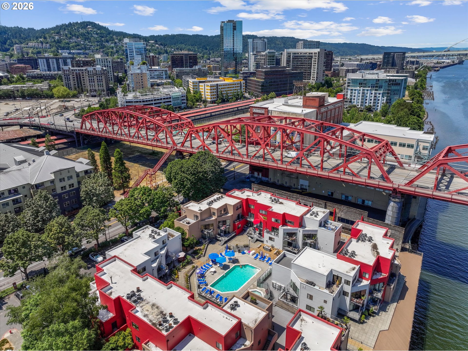 main property photo 23